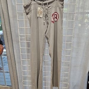 NWT Redskins Stylish Gray Joggers with Logo Old Stock